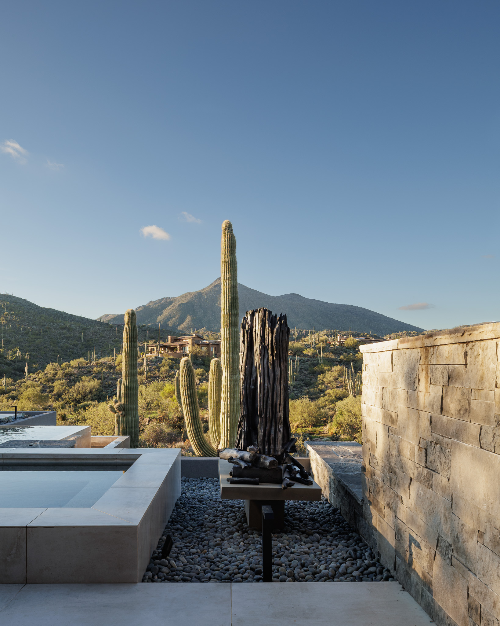 Mono House exterior sculpture